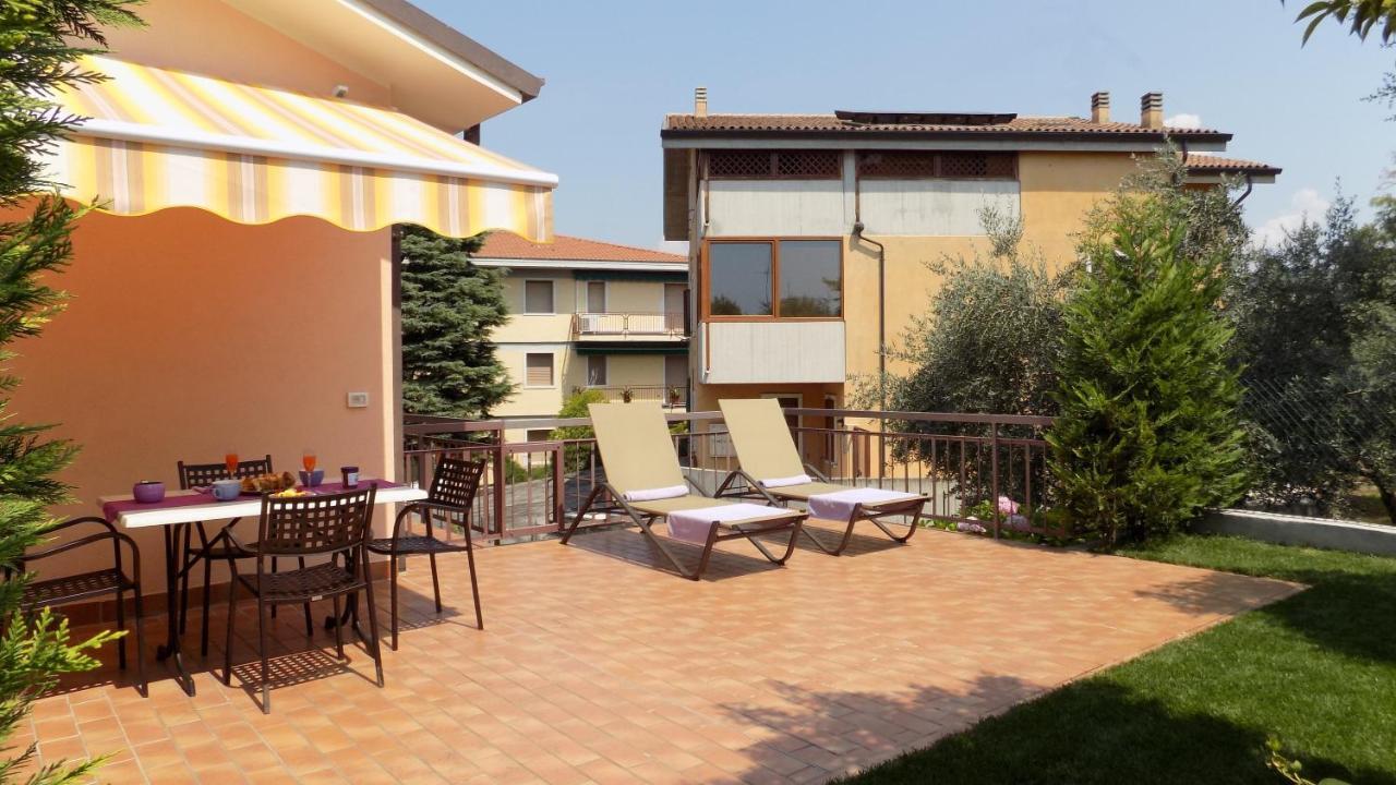 Millyholidays - Apartment Lilla - Center - Nearby Beach - Private Garden - Spa Pool Bardolino Ngoại thất bức ảnh