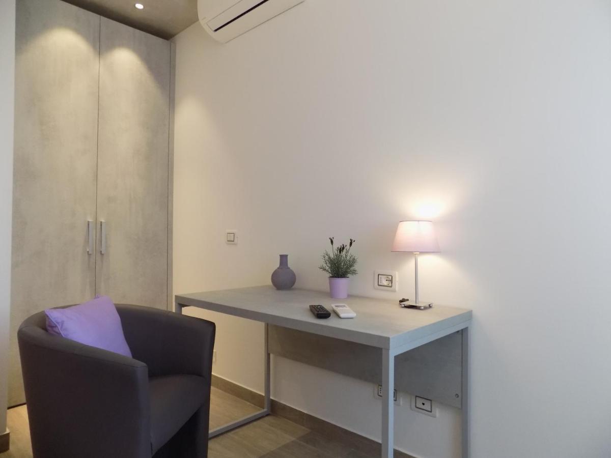 Millyholidays - Apartment Lilla - Center - Nearby Beach - Private Garden - Spa Pool Bardolino Ngoại thất bức ảnh